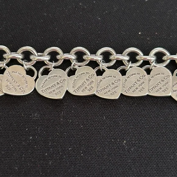 Tiffany & Co. Return to Tiffany Multi-Heart Tag Bracelet - Picture 3 of 15